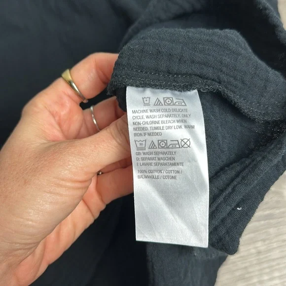 Peace Love World Gauze Popover Shirt Black Large - Picture 7 of 9